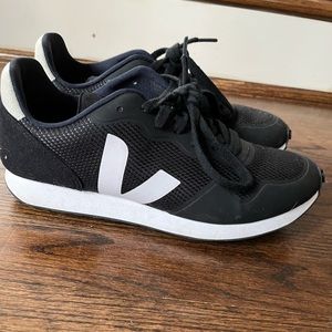 Black Vejas w10/euro41